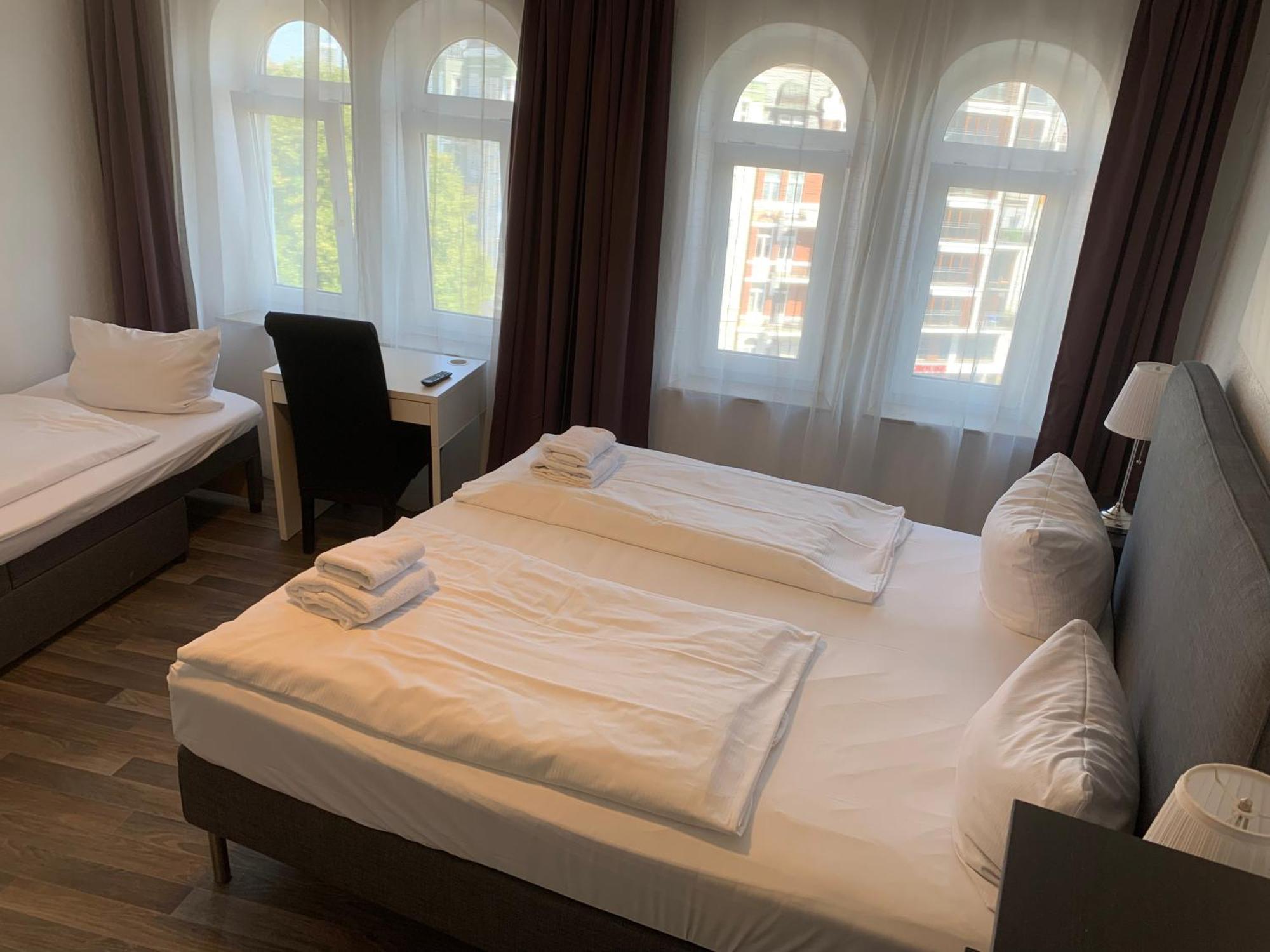 Hotel Bee Fang Гамбург Экстерьер фото